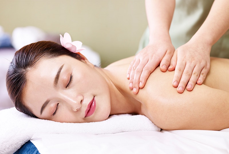 Dịch vụ massage bấm huyệt kiểu Nhật Shiatsu giá tốt tại Quận 1